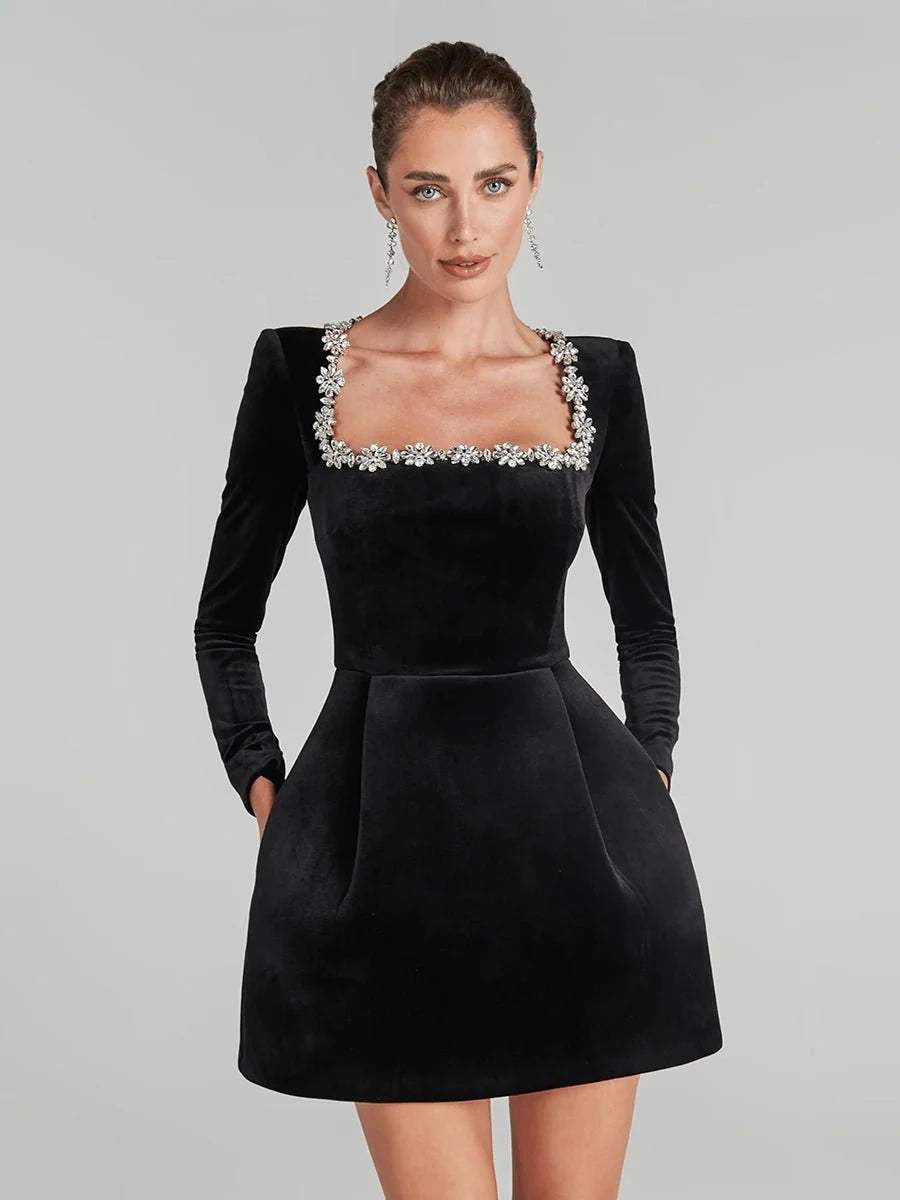 Aila Christmas Dress – Festive Holiday Style